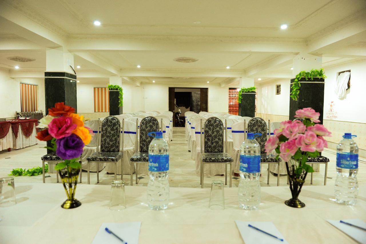 Jayanti Hotel 塔拉皮斯 外观 照片