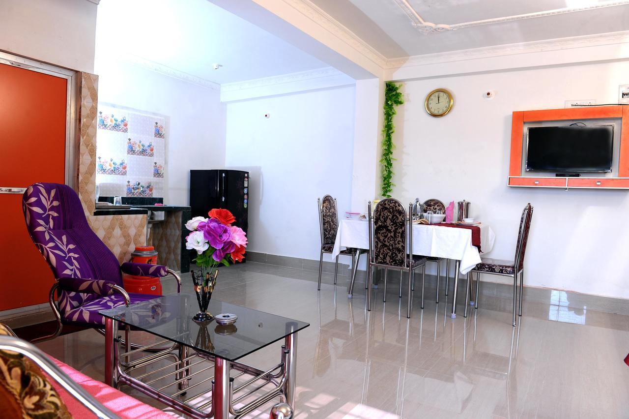 Jayanti Hotel 塔拉皮斯 外观 照片