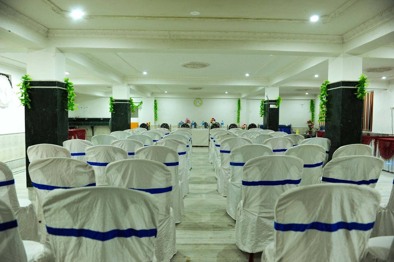 Jayanti Hotel 塔拉皮斯 外观 照片